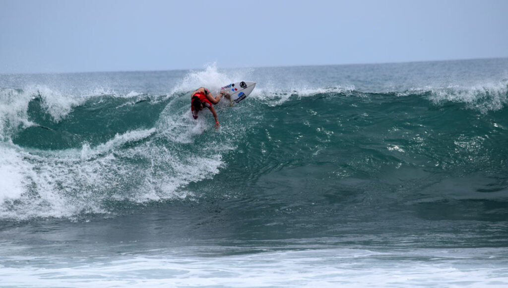 Popoyo-playa-nicaragua